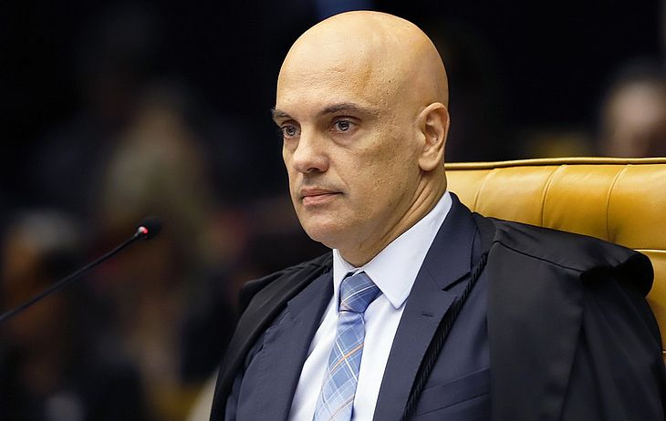 Moraes mantém prisão de 140 pessoas e libera mais 60 por envolvimento em atos em Brasília